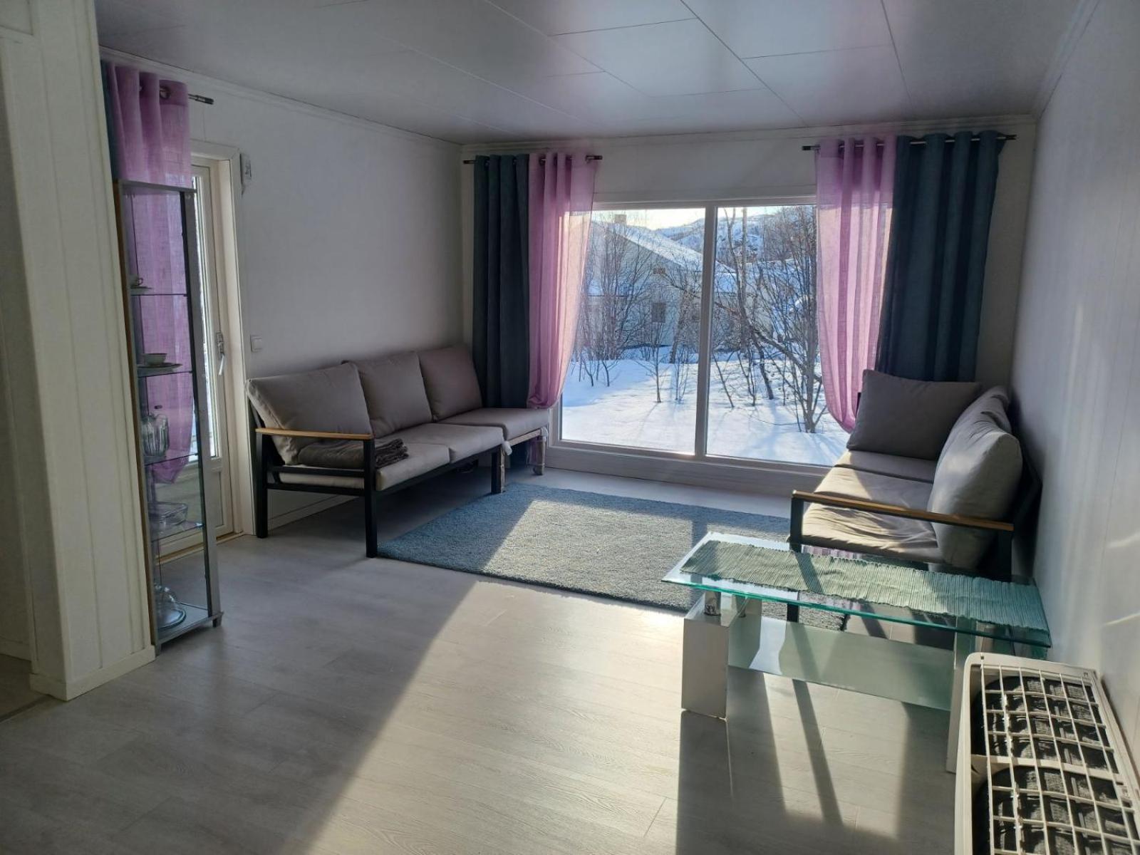 Great Guest House Natalie'S Skjervoy المظهر الخارجي الصورة